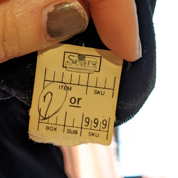 Vintage NWT black velvet midi dress with full sleeves! medium/small 9/10 - Picture 6 of 8